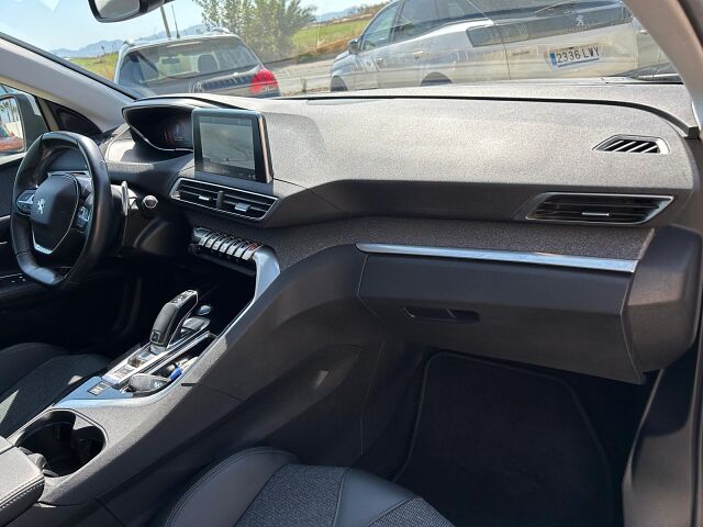 PEUGEOT 3008 ALLURE 1.2 E-THP AUTO SPANISH LHD IN SPAIN 73000 MILES SUPERB 2019